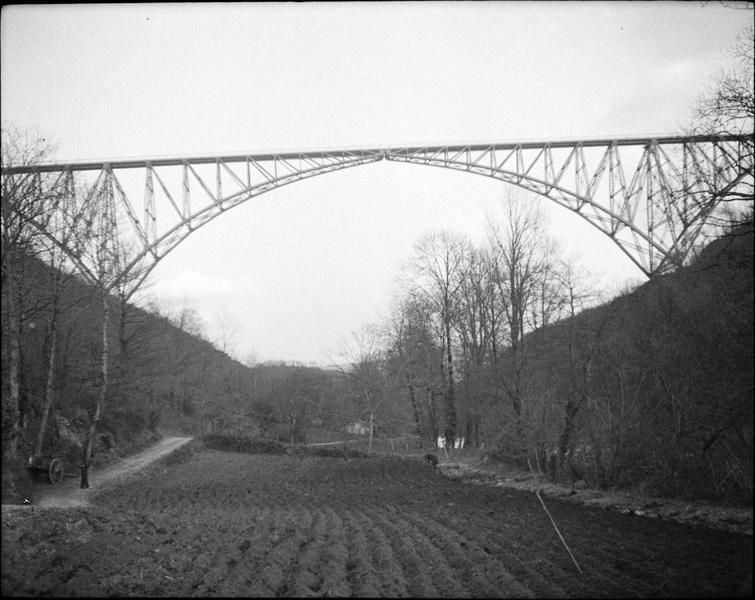 Ensemble sur la vallée du Viaur