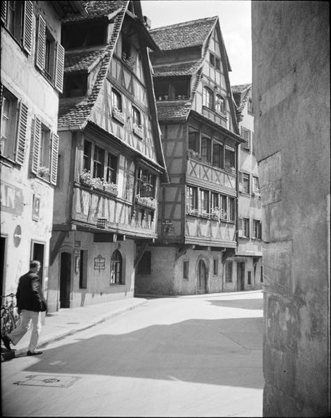 Façades à pans de bois sur rue