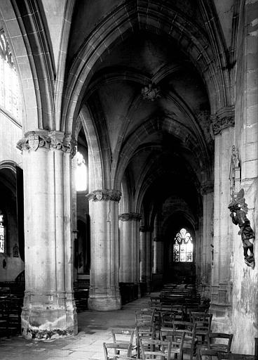 Intérieur, collatéral sud vers l'est