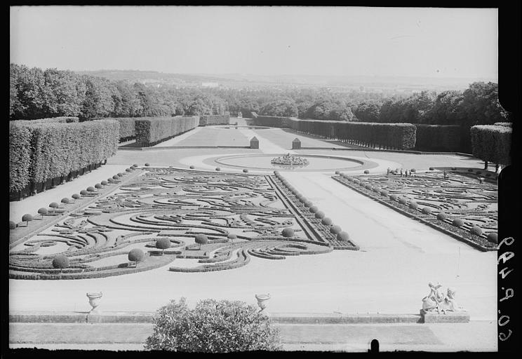 Parc : parterre de broderies