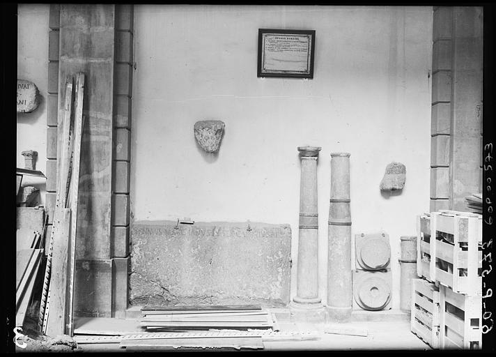 Fragments d'architecture et d'inscriptions gallo-romaines - © Ministère de la Culture (France), Médiathèque du patrimoine et de la photographie, diffusion RMN-GP