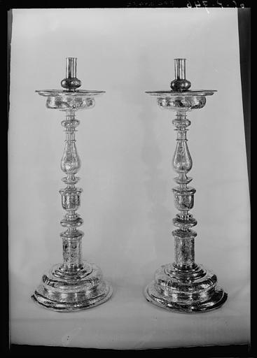 Deux chandeliers d'acolytes en argent - © Ministère de la Culture (France), Médiathèque du patrimoine et de la photographie, diffusion RMN-GP