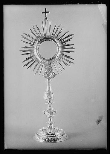 Avers d'ostensoir en argent et vermeil aux armes de M.A. Granerie