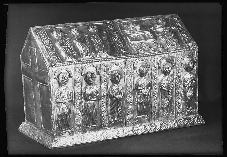 Châsse des apôtres en argent et vermeil : face antérieure