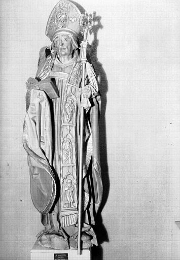 Statue en pierre polychromée : saint Augustin