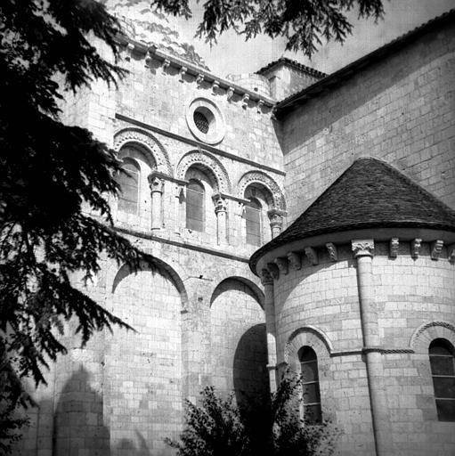 Absidiole sud et façade latérale sud du choeur