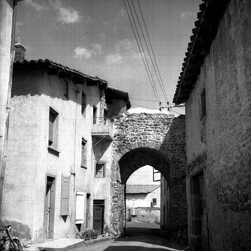 Porte nord de l'ancienne enceinte