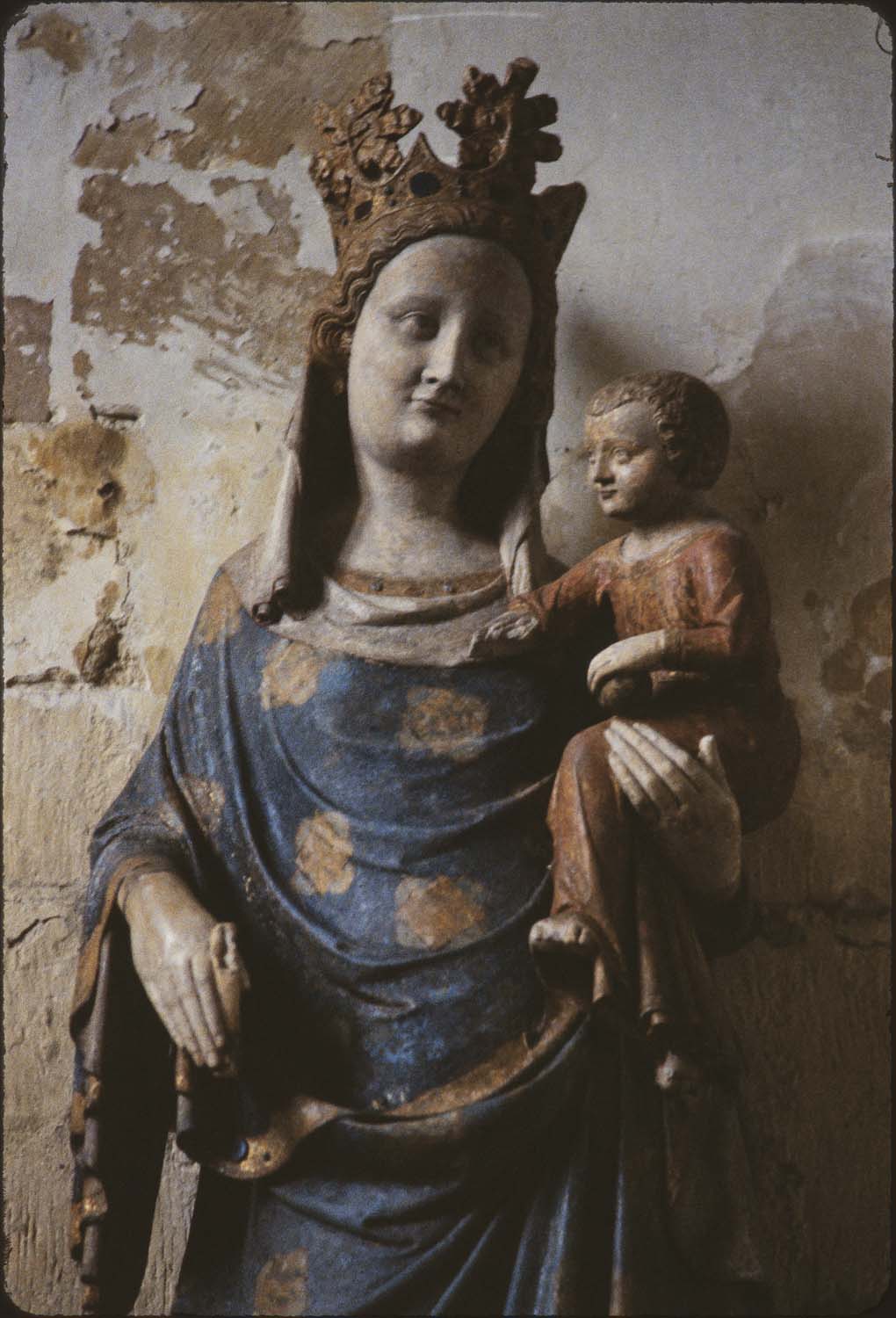 Statue : Vierge à l'Enfant