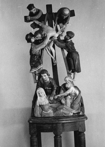 Statuette (élément de retable) : Descente de croix