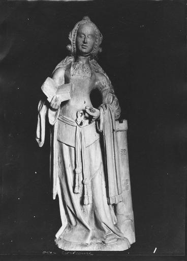 Statue : sainte Barbe, bois