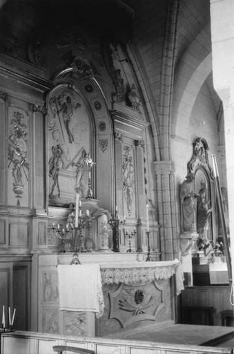 Maître autel, tabernacle, retable, bois peint et doré. Vue latérale gauche. - © Ministère de la Culture (France), Médiathèque du patrimoine et de la photographie (objets mobiliers), tous droits réservés
