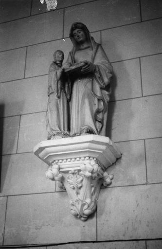 groupe sculpté : la Vierge et sainte Anne (éducation de la Vierge), bois peint - © Ministère de la Culture (France), Médiathèque du patrimoine et de la photographie (objets mobiliers), tous droits réservés