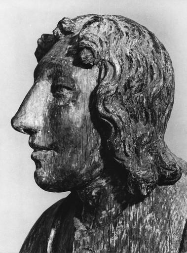 statue (demi-nature) : saint Jean d'un Calvaire, bois. Détail du visage, profil.