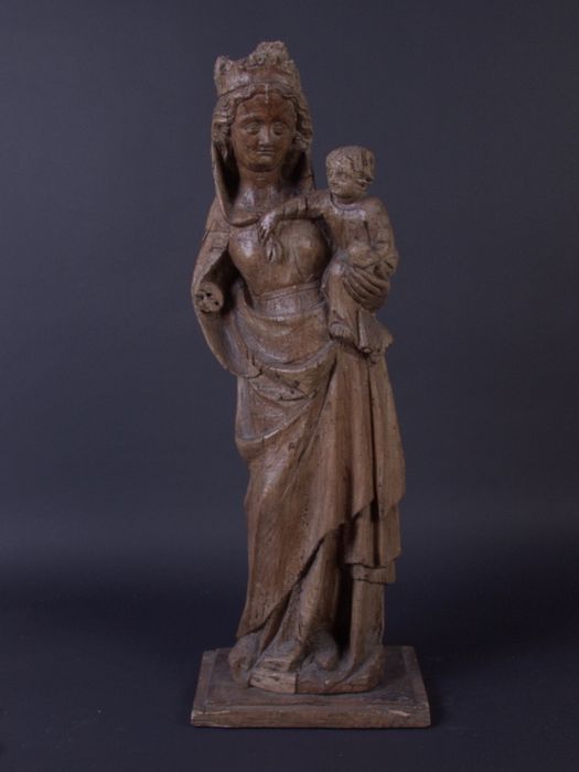 statue (demi nature) : Vierge à l'Enfant, vue générale