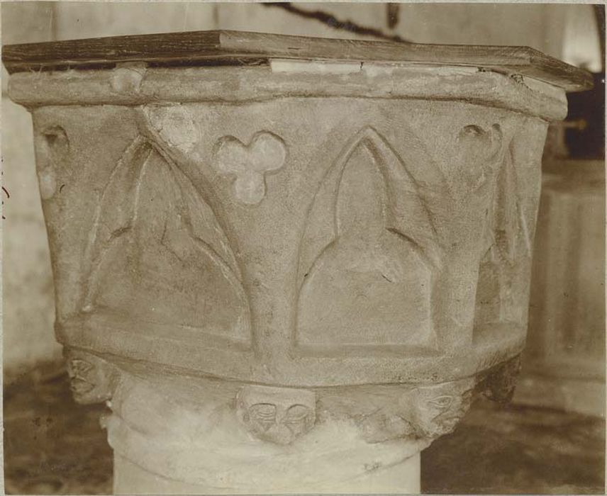 fonts baptismaux (cuve baptismale à infusion)