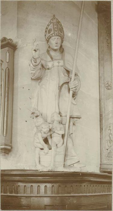statue : Saint Nicolas
