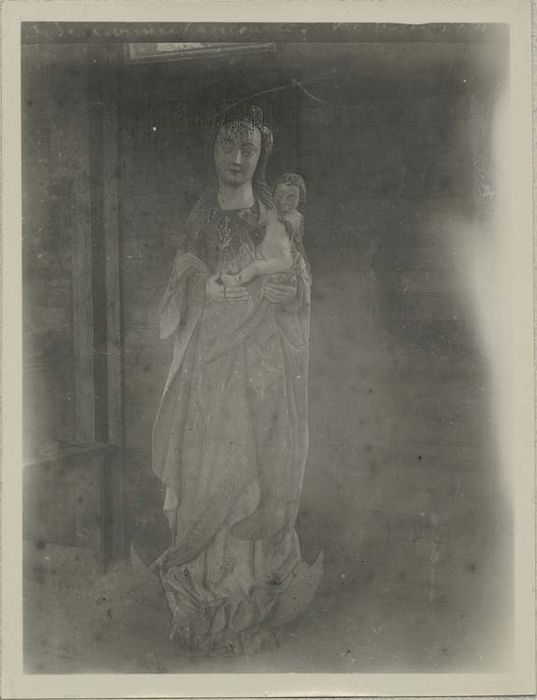 statue (grandeur nature) : Vierge à l'Enfant