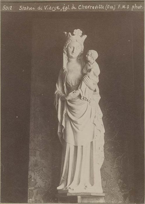 statue : Vierge à l'Enfant