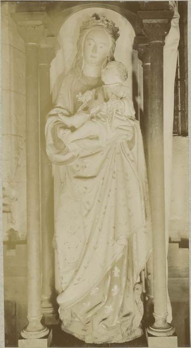 statue (petite nature) : Vierge à l'Enfant