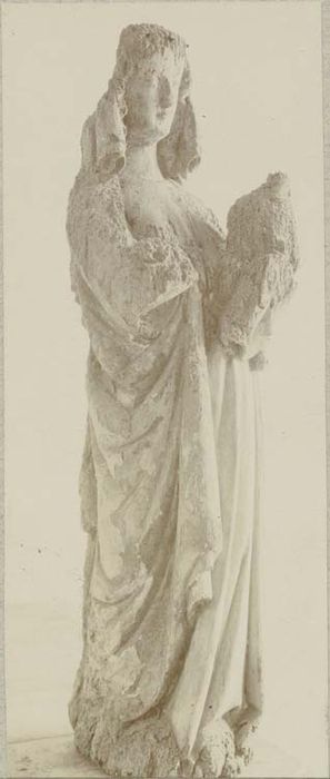 statue : Vierge à l'Enfant