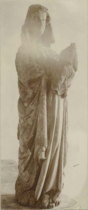 statue : Vierge à l'Enfant