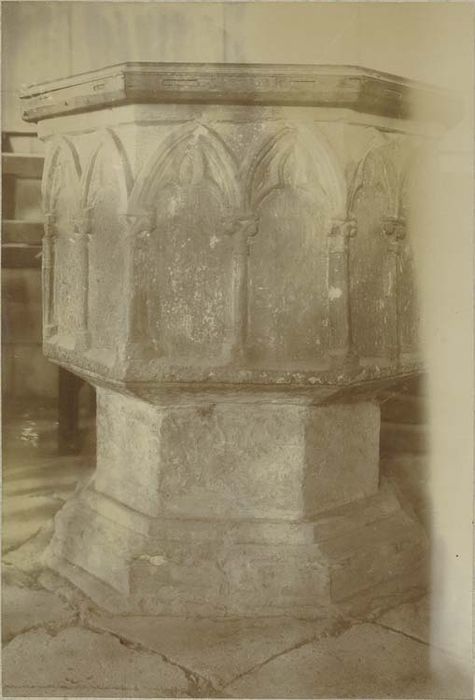fonts baptismaux (cuve baptismale à infusion)