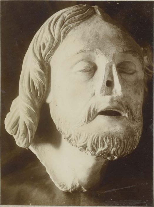 tête de Christ mort - © Ministère de la Culture (France), Médiathèque du patrimoine et de la photographie, diffusion GrandPalaisRmn Photo