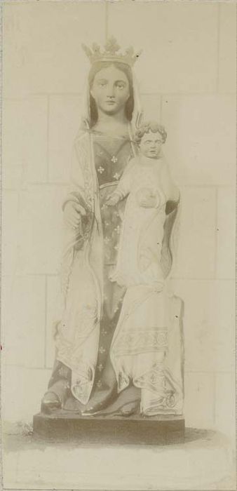 statue : Vierge à l'Enfant