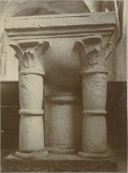 fonts baptismaux (cuve baptismale à infusion) - © Ministère de la Culture (France), Médiathèque du patrimoine et de la photographie, diffusion GrandPalaisRmn Photo