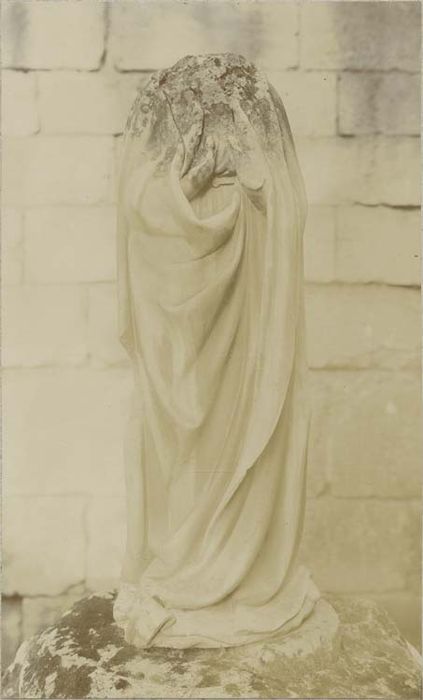 statue (petite nature) : Vierge de l'Annonciation ou Sainte