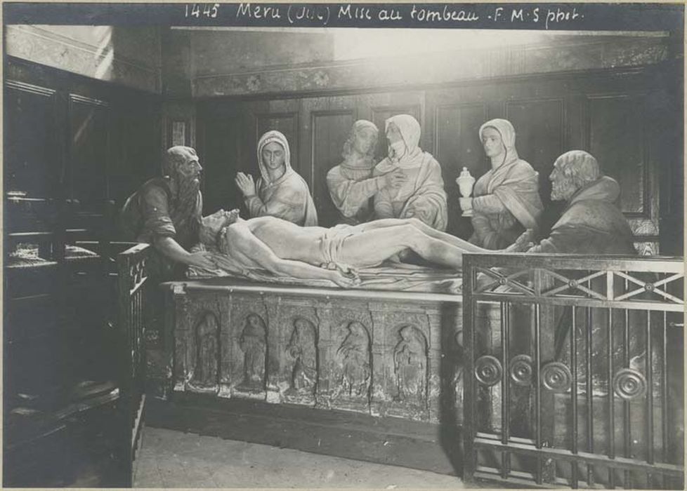 groupe sculpté : Mise au tombeau