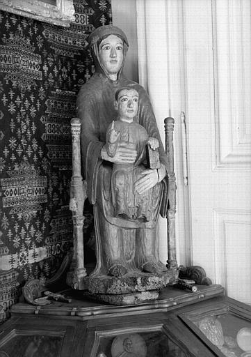 Statue en bois peint : Vierge à l'Enfant en Majesté - © Ministère de la Culture (France), Médiathèque du patrimoine et de la photographie, diffusion RMN-GP