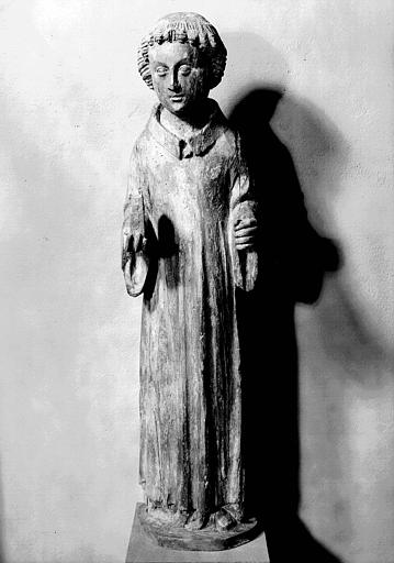 Statue en bois : saint Symphorien, état après restauration - © Ministère de la Culture (France), Médiathèque du patrimoine et de la photographie, diffusion RMN-GP