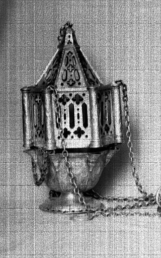 Encensoir en argent, pied début 18e siècle - © Ministère de la Culture (France), Médiathèque du patrimoine et de la photographie, diffusion RMN-GP