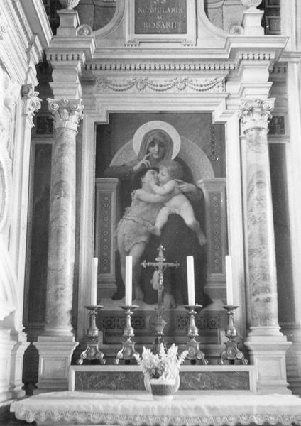 décor de la chapelle de la famille Boucicaut, vue partielle