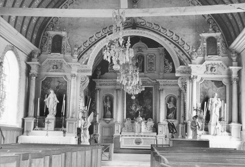 maître-autel, autels secondaires et leurs retables, vue générale - © Ministère de la Culture (France), Médiathèque du patrimoine et de la photographie (objets mobiliers), tous droits réservés