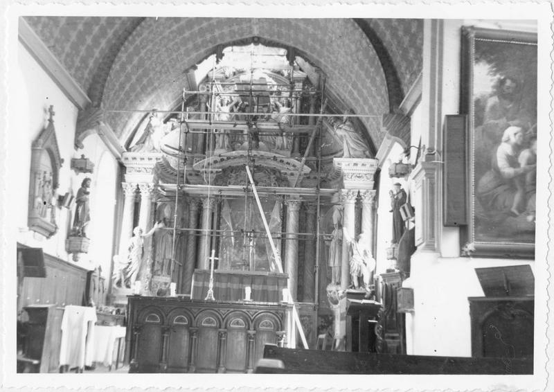 retable du maître-autel, tableau : L'Assomption, statues dont Saint Martin et Saint Nicolas, dais d'architecture, vue générale