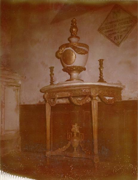 crédence (console), vue générale - © Ministère de la Culture (France), Médiathèque du patrimoine et de la photographie (objets mobiliers), tous droits réservés