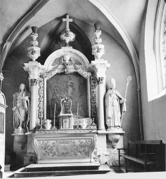 autel du transept sud, 2 statues : Saint Jacques et saint Latuin, évêque de Sées, vue générale - © Ministère de la Culture (France), Médiathèque du patrimoine et de la photographie (objets mobiliers), tous droits réservés