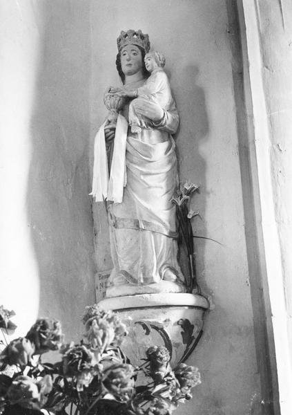 statue : Vierge à l'Enfant dite Notre-Dame d'Habloville, vue générale - © Ministère de la Culture (France), Médiathèque du patrimoine et de la photographie (objets mobiliers), tous droits réservés