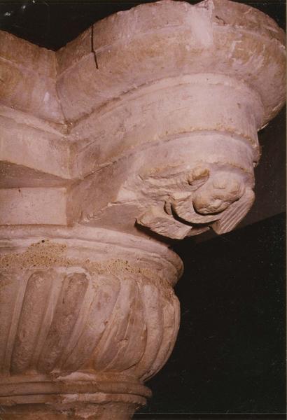 fonts baptismaux, détail