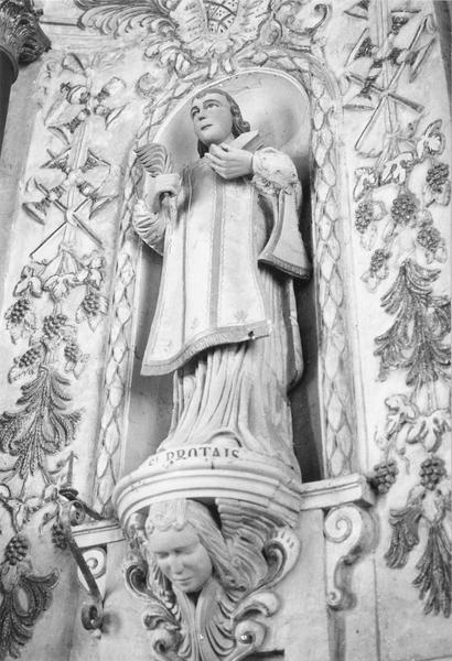 statue du maître-autel : Saint Protais,vue générale - © Ministère de la Culture (France), Médiathèque du patrimoine et de la photographie (objets mobiliers), tous droits réservés