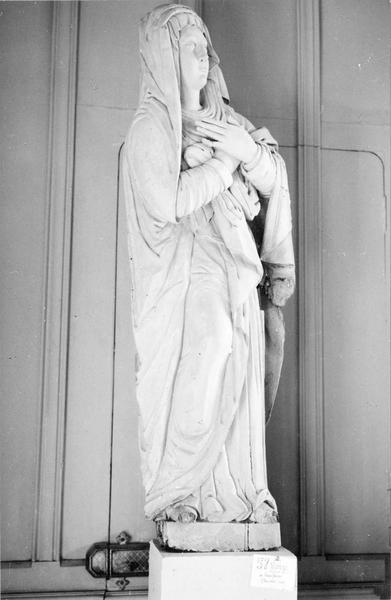 statue : Vierge, vue générale - © Ministère de la Culture (France), Médiathèque du patrimoine et de la photographie (objets mobiliers), tous droits réservés