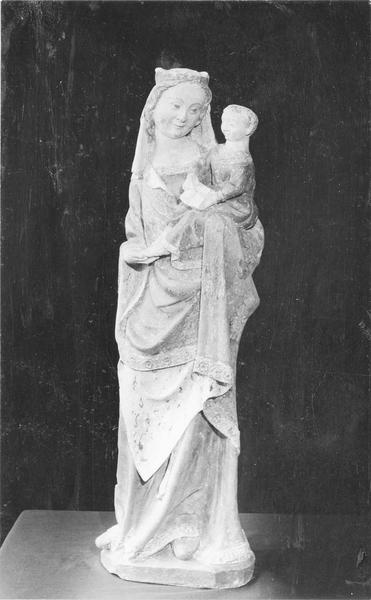 statue : Vierge à l'Enfant, vue générale