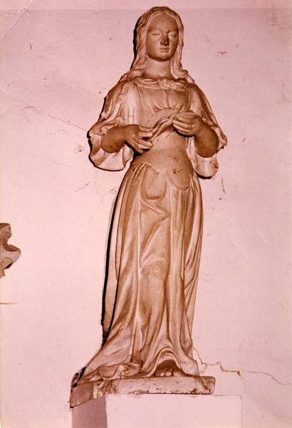 statue : Sainte Catherine, vue générale