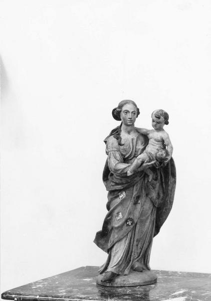 statue : Vierge à l'Enfant dite Notre-Dame du Mont-Harou, vue générale