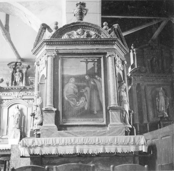 retable du pilier nord, 2 statues : Sainte Catherine, Sainte Marguerite, tableau : L'Adoration des Bergers, vue générale