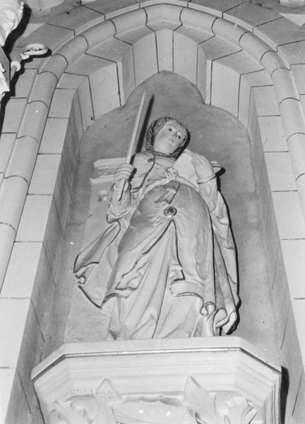 statue : Sainte Barbe, vue générale