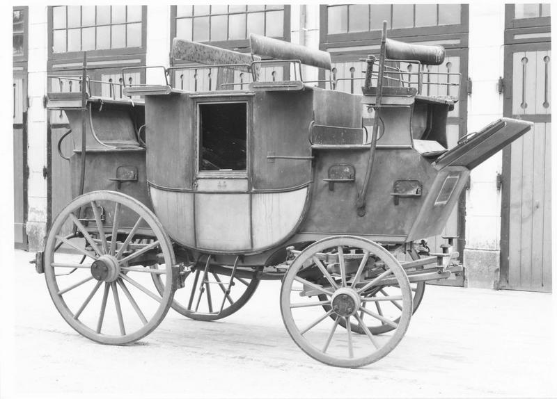 voiture hippomobile : drag, vue générale
