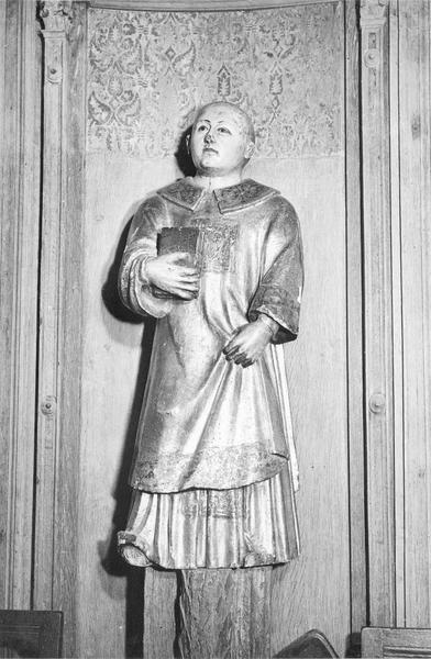 statue : saint non identifié, vue générale